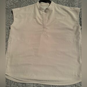 Figs Rafaela scrub top size small, stone color, EUC.